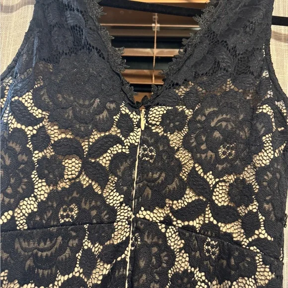 Ever Pretty Black Lace Maxi Dress - Picture 4 of 6